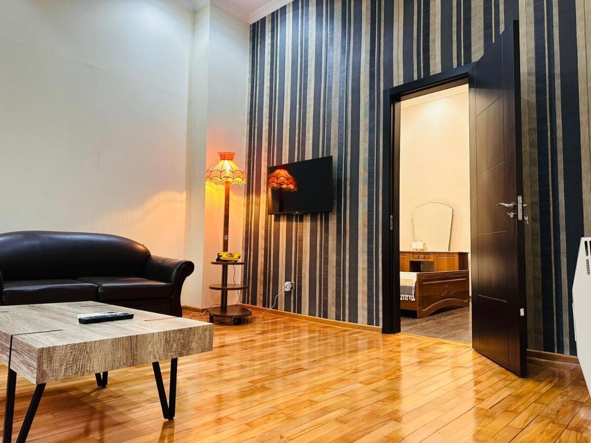 Old Batumi Apartment On Kostava 9 外观 照片