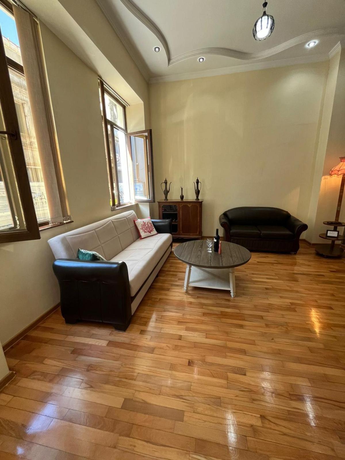 Old Batumi Apartment On Kostava 9 外观 照片